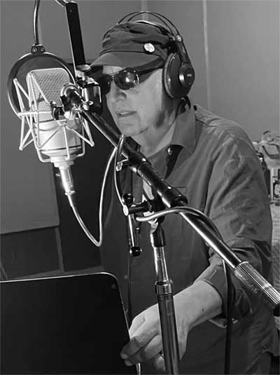 Artist and pioneer performance artist The Dark Bob presents his new double album 'Ekphrasis Synesthesia - Songs for Artists' 